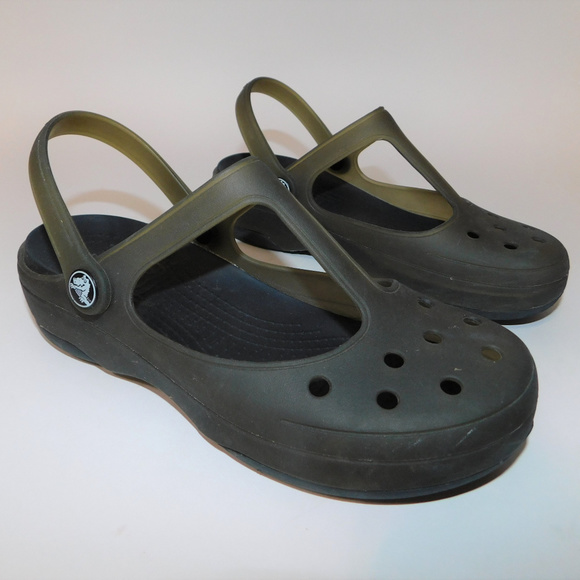 ladies crocs size 6